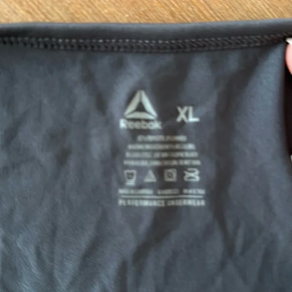 Reebok men’s workout performance tank - Picture 3 of 3